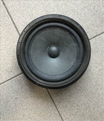 Suzuki Swift VI jobb hátsó hangszóró