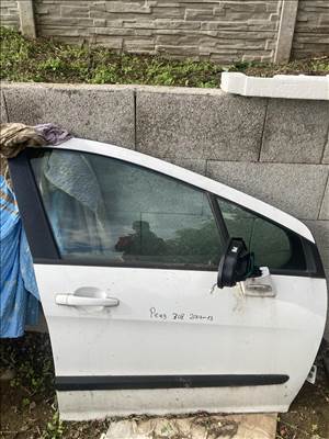 Peugeot 308 jobb első ajtó fehér színben