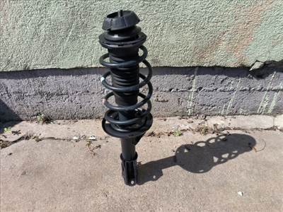 Toyota Urban Cruiser Jobb első Gólyaláb (Lengécsillapító, Rugó)