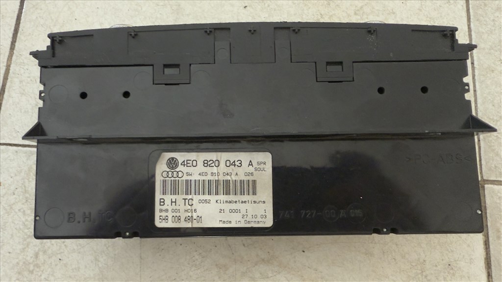 Audi A8 (D3, 4E) fűtés–klíma vezérlője  4e0820043a 2. kép