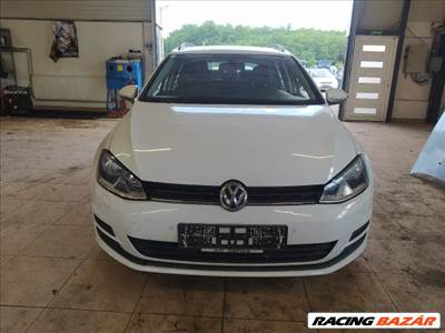 Volkswagen Golf VII motorháztető 