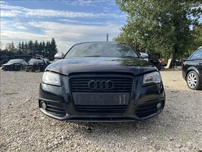 Audi A3 (8P) Első lökhárító LY9B