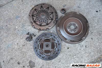 Citroen, Peugeot 1.6 HDi egytömegű lendkerék, kuplung szett 9639780410