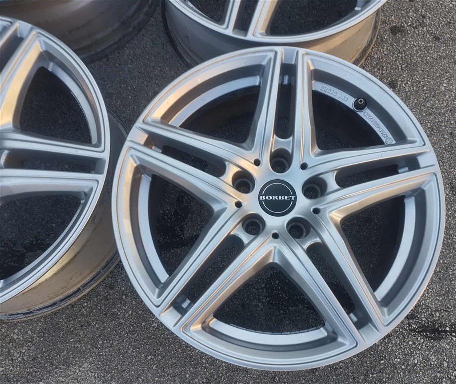 5x112 17 Borbet XRT alufelni r17 " VW Skoda Seat Audi Mercedes Cupra 3. kép