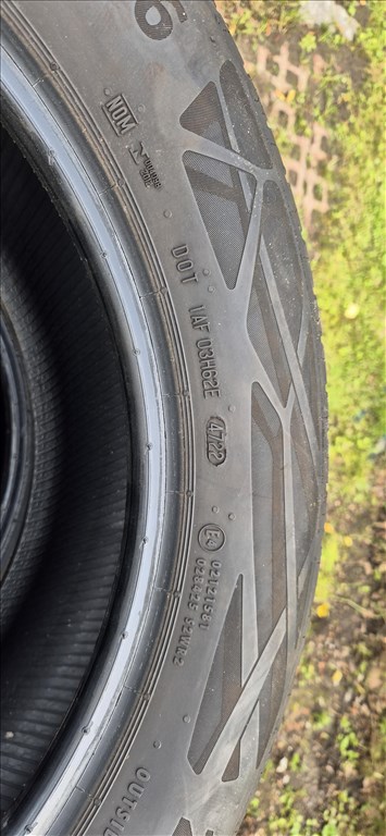  235/5518" újszerű Continental nyári gumi  6. kép