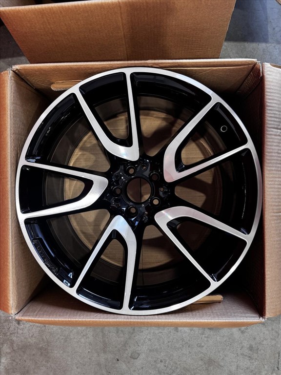 R21 Original Meredes 9.5J ET22 - A253 401 2800 A2534012800 1db felni alufelni 1. kép