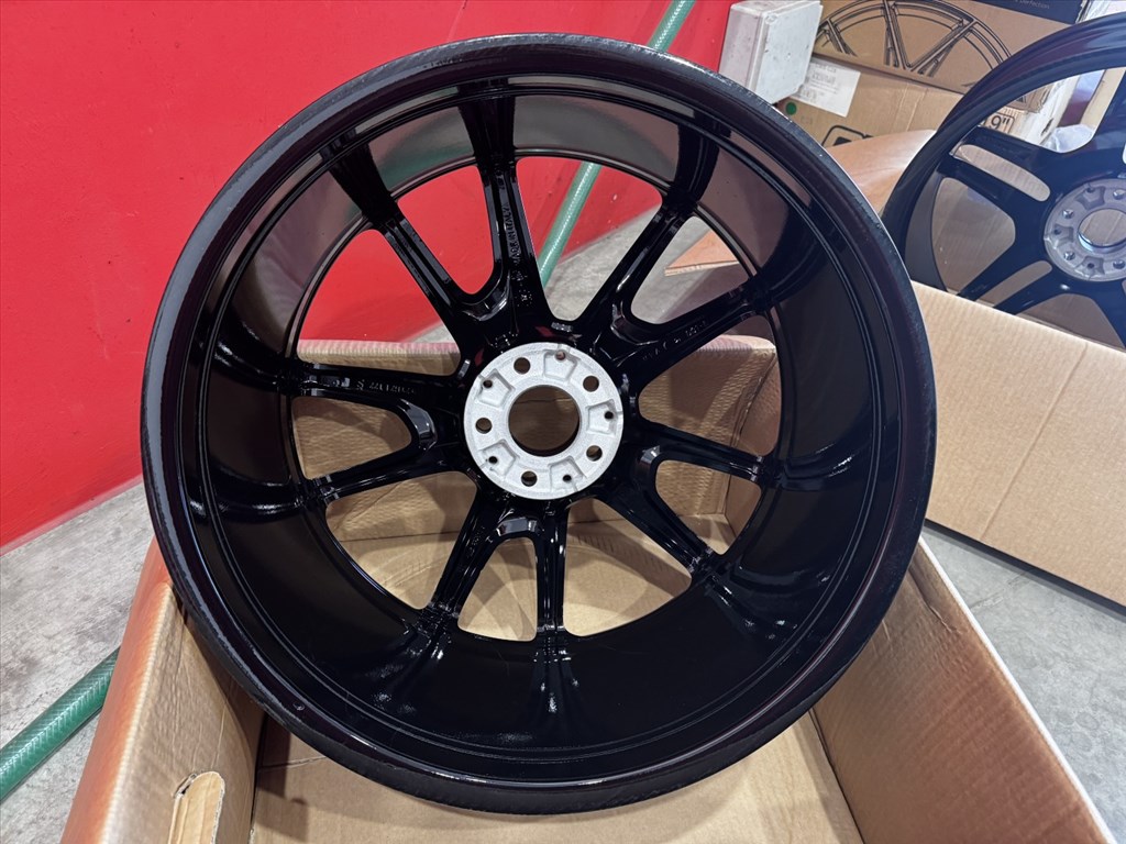 R21 Original Meredes 9.5J ET22 - A253 401 2800 A2534012800 1db felni alufelni 7. kép