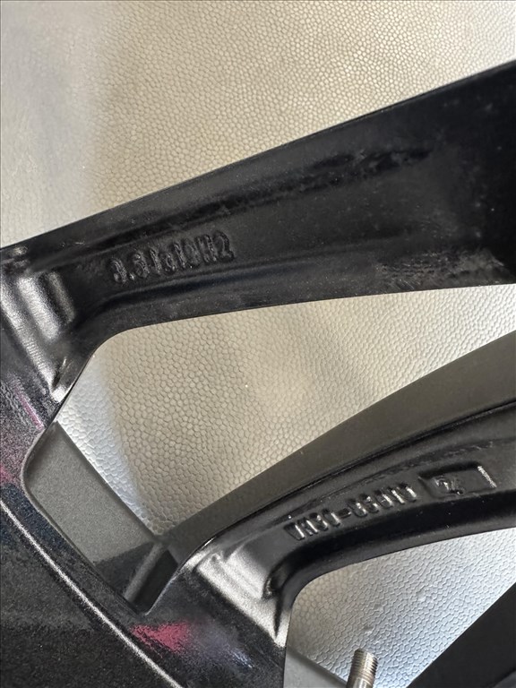  5x112 lyukosztású 8,5JJ 19" újszerű alufelni 5. kép