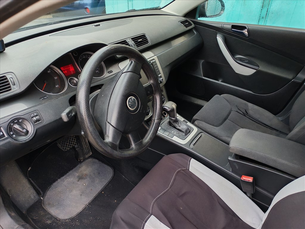 Volkswagen Passat B6 Variant 2.0 TDI DSG váltó, HXS kóddal, 254413km-el eladó hxsb6 vw20tdibkp 6. kép
