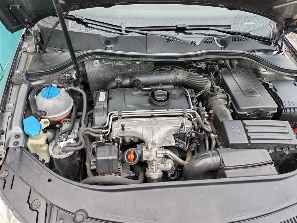 Volkswagen Passat B6 Variant 2.0 TDI DSG váltó, HXS kóddal, 254413km-el eladó hxsb6 vw20tdibkp 12. kép