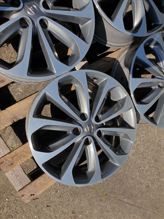 18" 5x114,3 Nissan Qashqai 3. kép