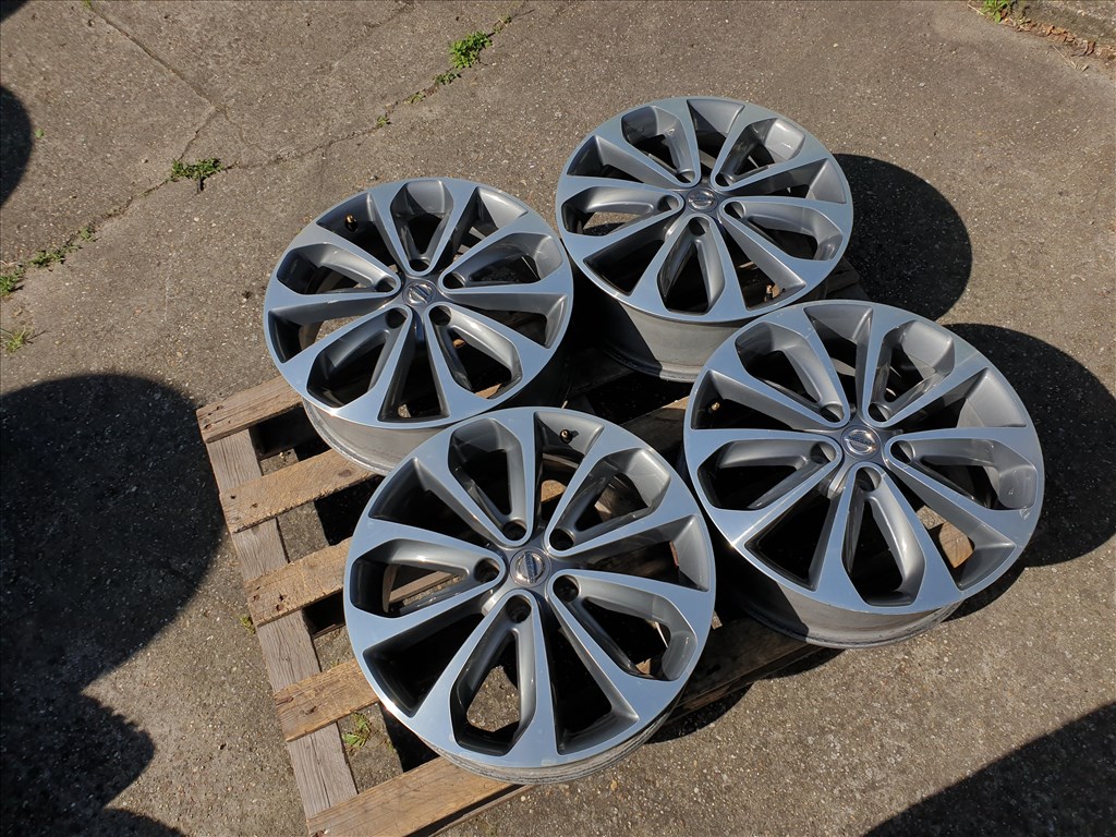 18" 5x114,3 Nissan Qashqai 5. kép