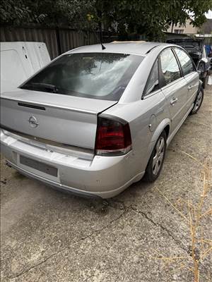 Opel Vectra C csomagtérajtó 