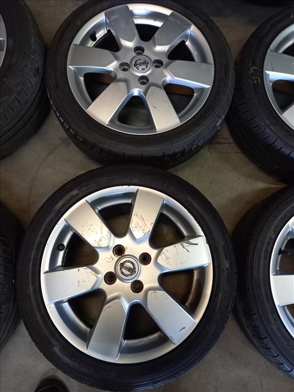 Nissan 4x114.3-as 6x16" használt (gyári felni) alufelni, rajta 185/50 használt Falken nyári gumi Mxx 2. kép