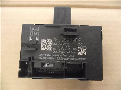 Volkswagen Skoda ajtóvezérlő modul  7n0959795f