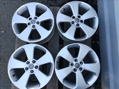 Opel Mokka Astra J 5x105 17"  alufelni