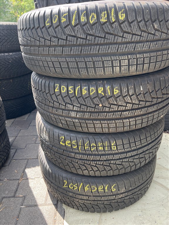  205/6016" Demo Hankook Winter Evo2 4db  1. kép