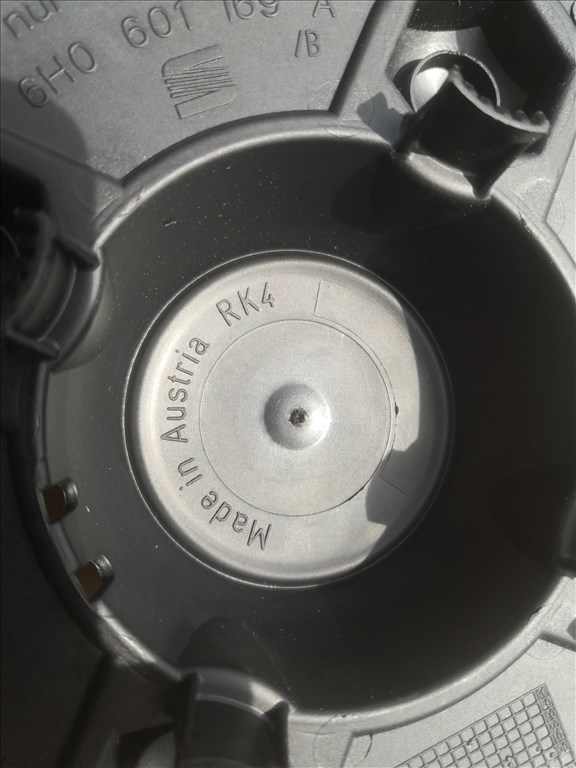 Volkswagen Seat Skoda Bmw új felni közép 4x100-as 6. kép