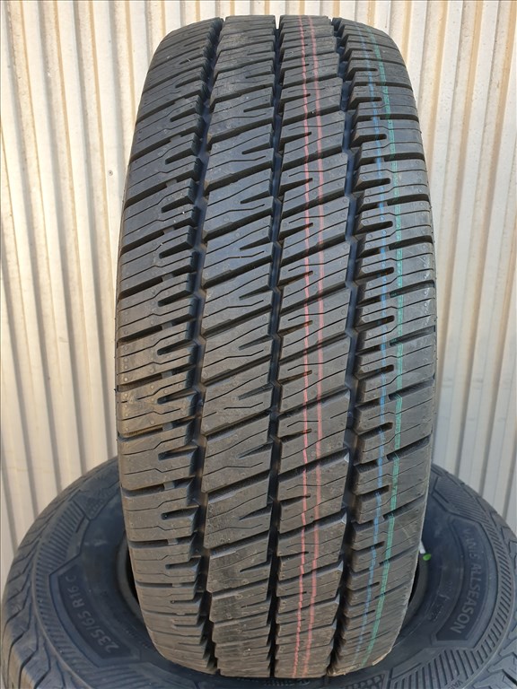  235/65 16C Barum Vanis AllSeason 4. kép