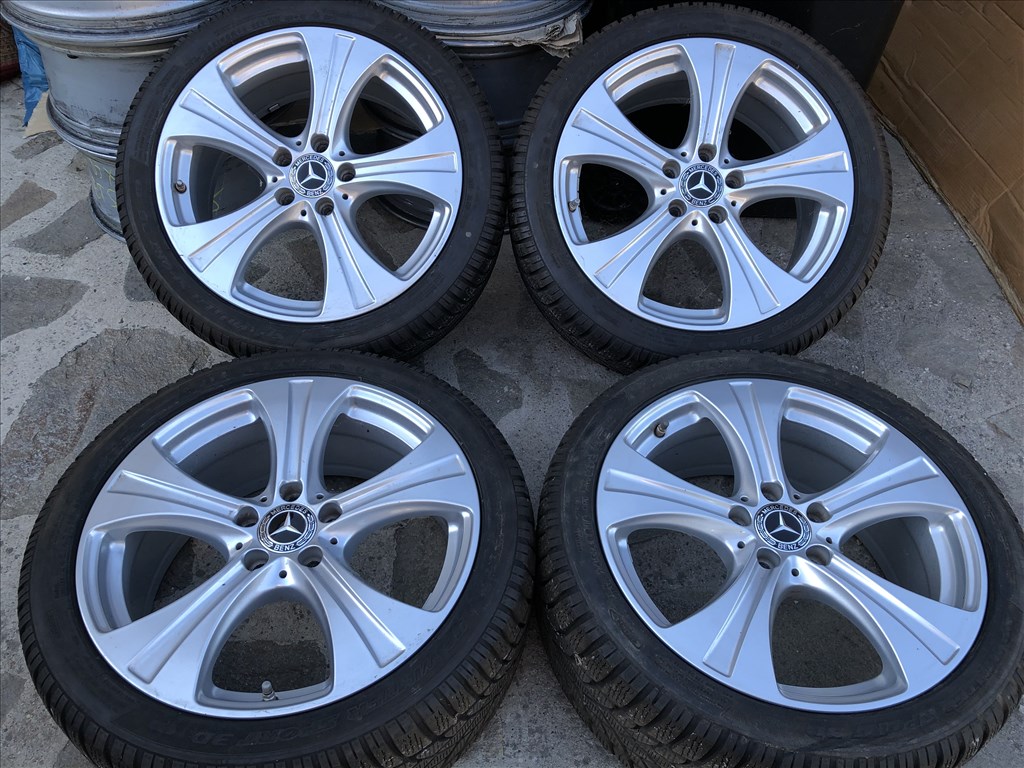  5x112 lyukosztású 18" újszerű gyári alufelni, 245/40 kiváló profilú Dunlop téli gumi Mercedes Audi 2. kép
