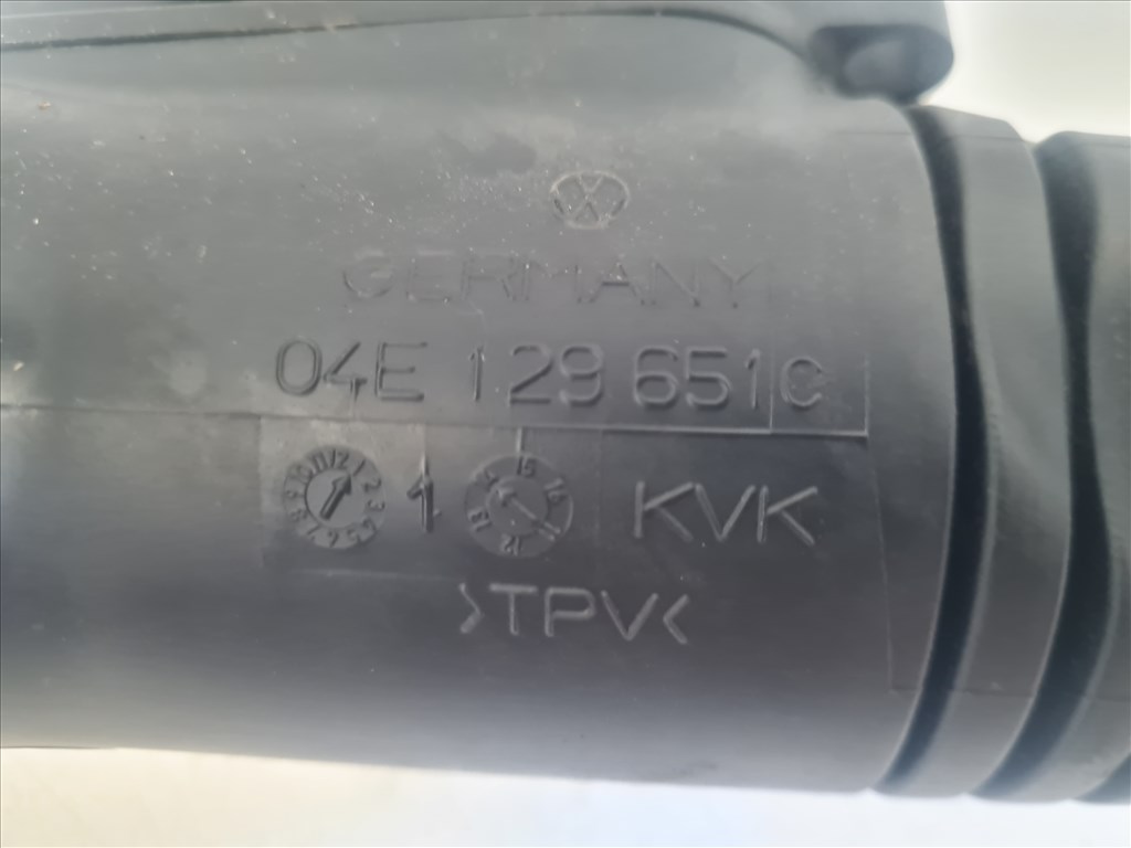 Volkswagen Golf VII 1.2 TSI turbócső (23495) 04e129651c 3. kép