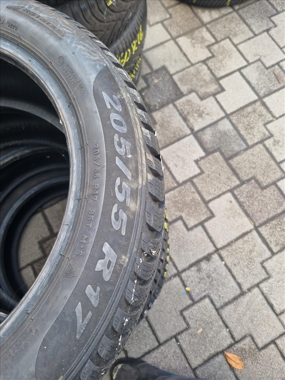  205/5517" újszerű Pirelli Winter Cinturato téli gumi 4db  6. kép