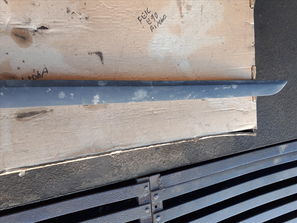 Opel Astra H ajtódíszléc bal első ajtó  lh24461070 2. kép