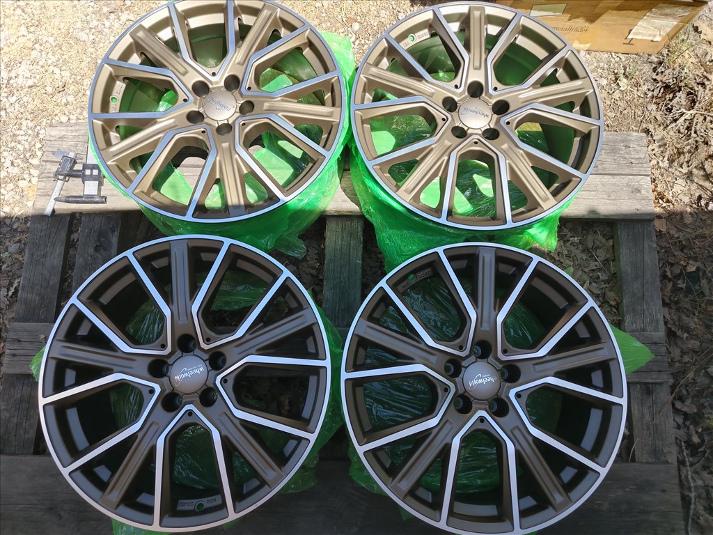  Volkswagen/Audi/5x112 19" alufelni ET30 1. kép