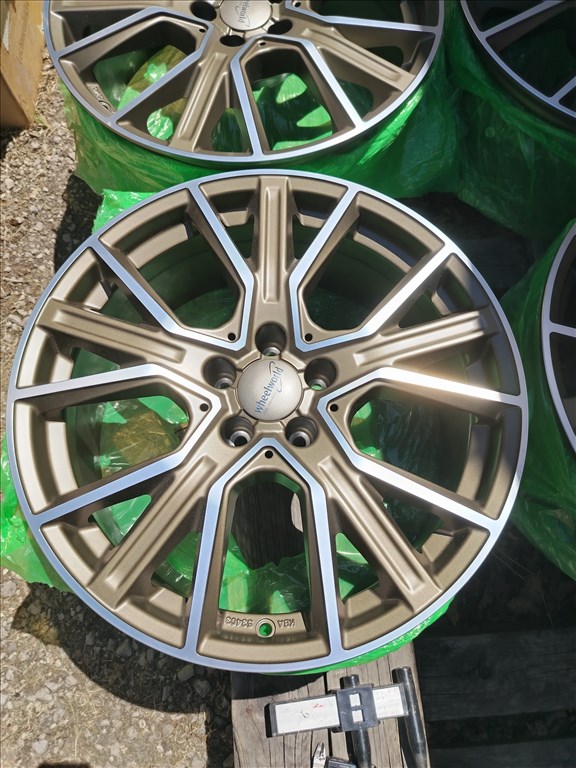  Volkswagen/Audi/5x112 19" alufelni ET30 4. kép