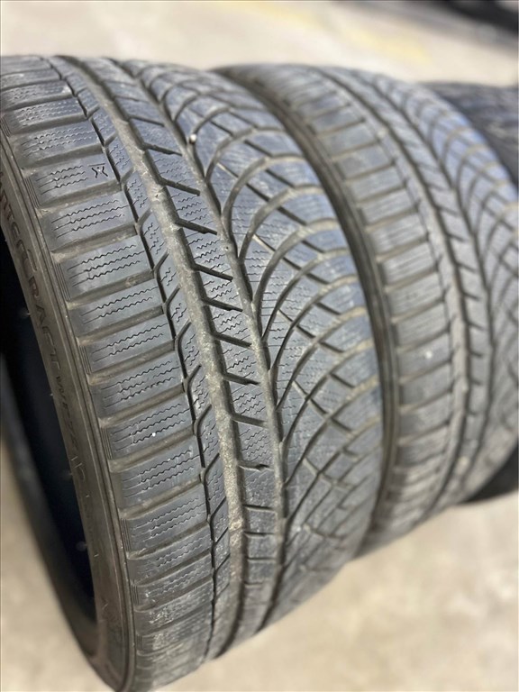  235/35R19 KUMHO téli 4db, 235/35 R19 4. kép