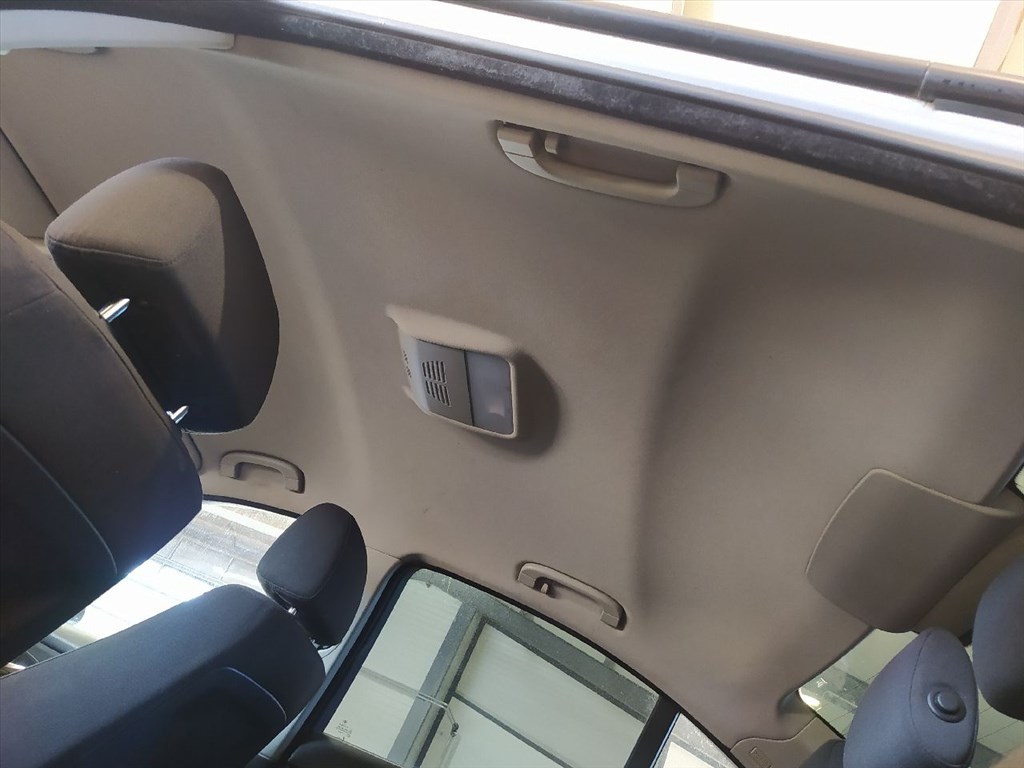 BMW 3 (E90) 318 i - Bontódik! 19. kép