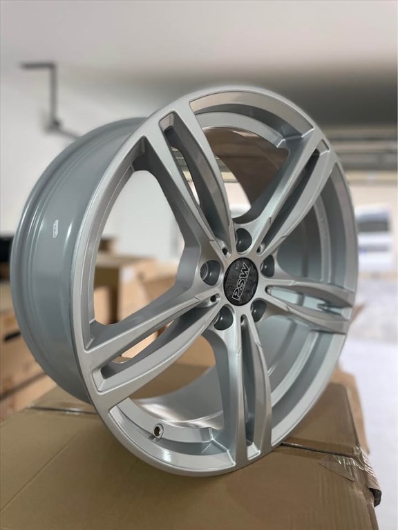 BMW M4 style 19” alufelni 2. kép