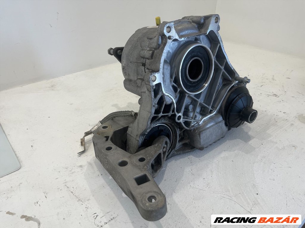 BMW X3 G01 G02 G05 G06 G07 G08 G11 G12 G14 G16 G20 G21 G28 G30 G31 G32 G38 B57D30A osztómű. 27108485038 2. kép