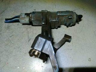 Daihatsu Charade (3rd gen) Gyújtáskapcsoló Zárbetét *50257* stanley-337100