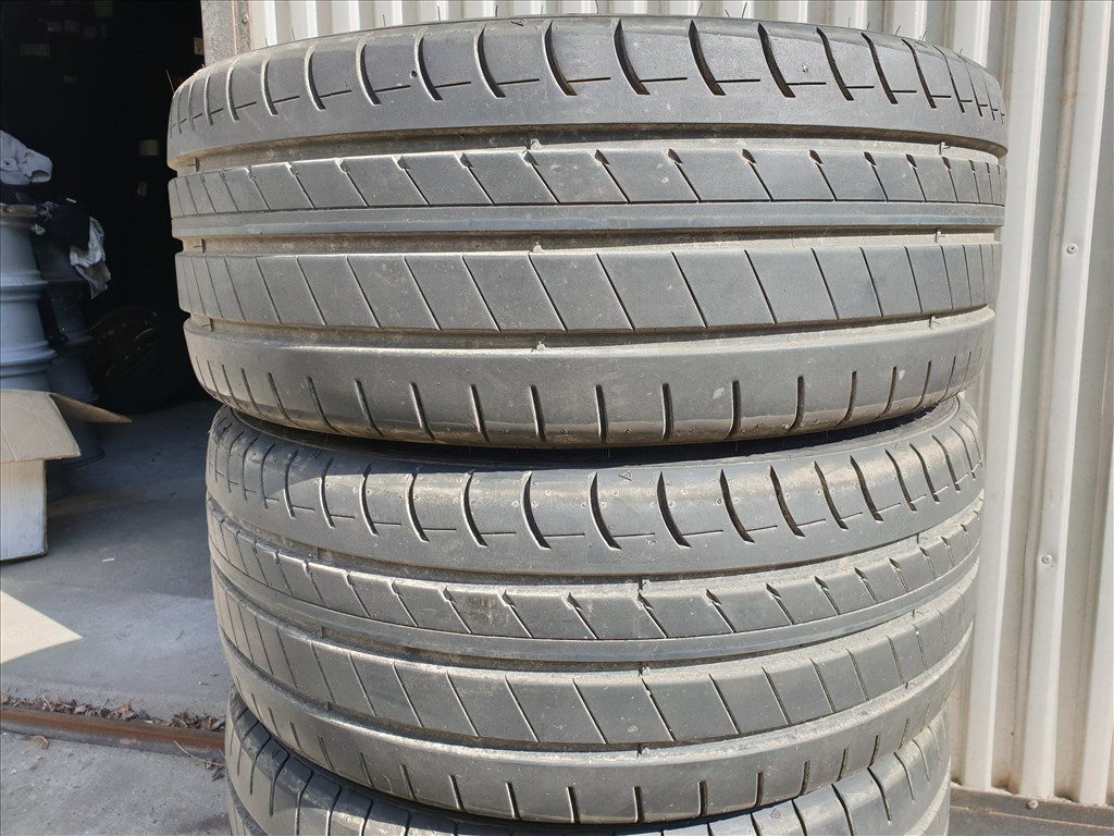 205/40 18 Dunlop SportMaxx RT2 (99%) 2. kép