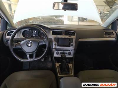 Volkswagen Golf VII 1.6 TDI - Műszerfal héj