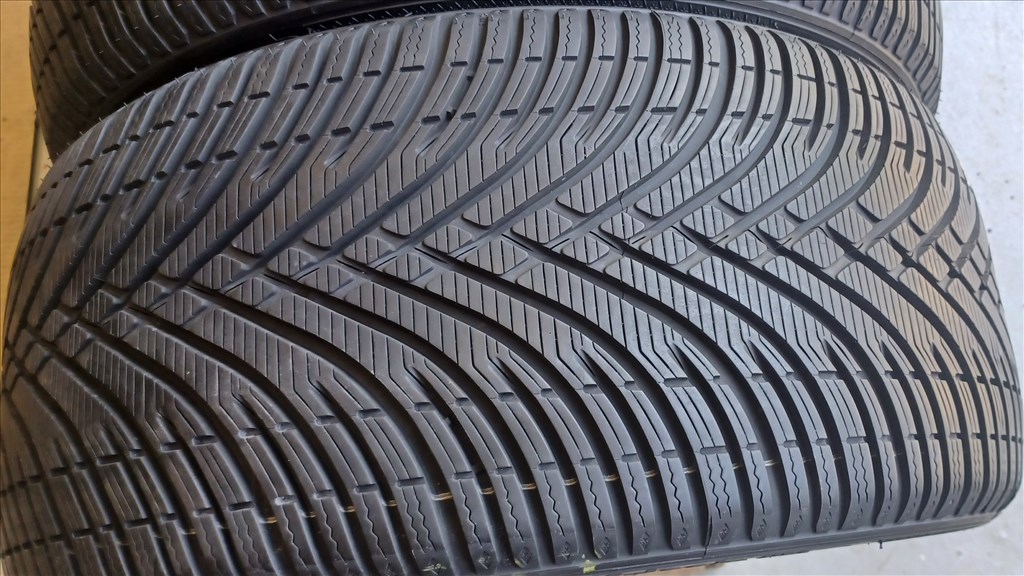 Kleber Krisalp HP3 255/35 R19 téli gumik 4db.7,5-8mm 1. kép