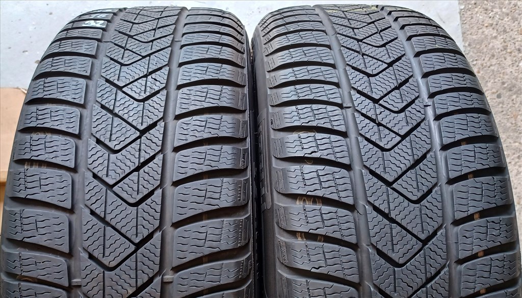 SEAL Pirelli Sottozero3 Winter 235/45 R18 téli gumik 2db 8. kép