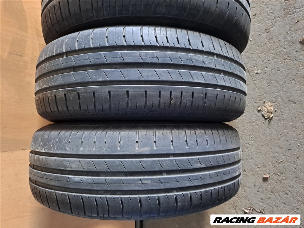 4db 195/65 R15 Hankook kinergy eco Nyári gumi eladó!!! ára! 5000Ft/db Állapota: 5-6mm minta 3. kép