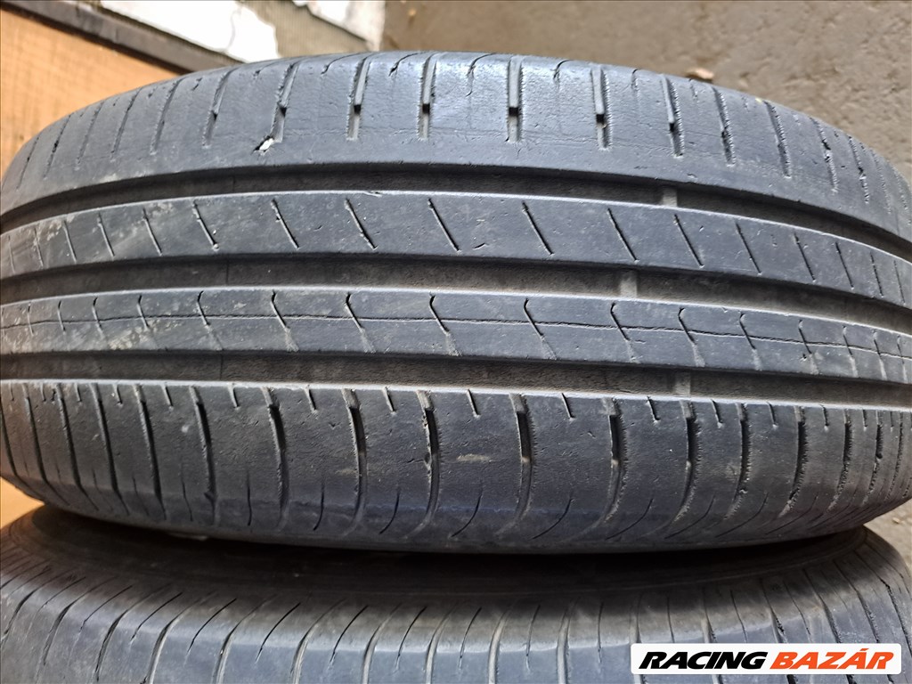 4db 195/65 R15 Hankook kinergy eco Nyári gumi eladó!!! ára! 5000Ft/db Állapota: 5-6mm minta 4. kép