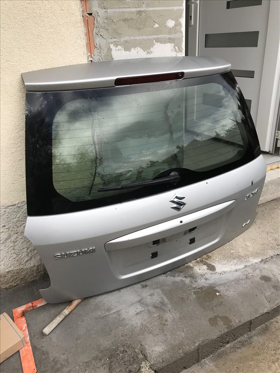 Suzuki SX4 I csomagtér ajtó 1. kép