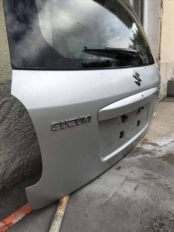 Suzuki SX4 I csomagtér ajtó 2. kép