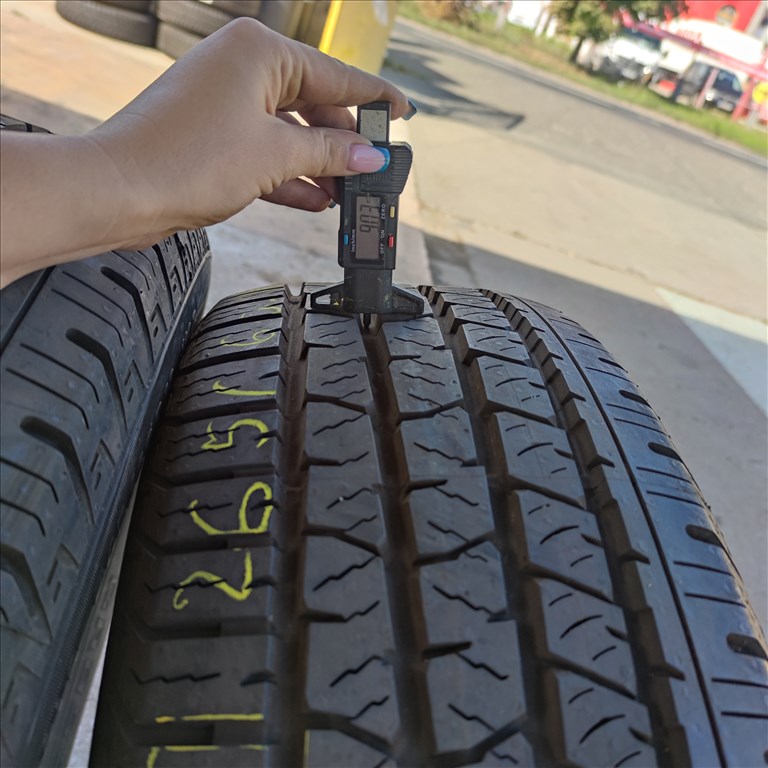  265/60 R18 Continental téli gumi 99000ft a 4db/275/ 4. kép