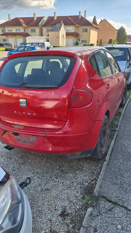 Seat Altea hátsó lökhárító  2. kép