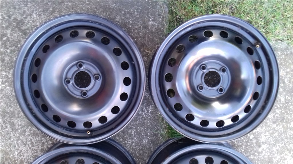  4x100 lyukosztású 6,5JJ 16" használt (gyári felni) lemezfelni Renault / Dacia 2. kép