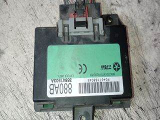 Chrysler PT Cruiser Központizár Elektronika *142278* p04671880ab