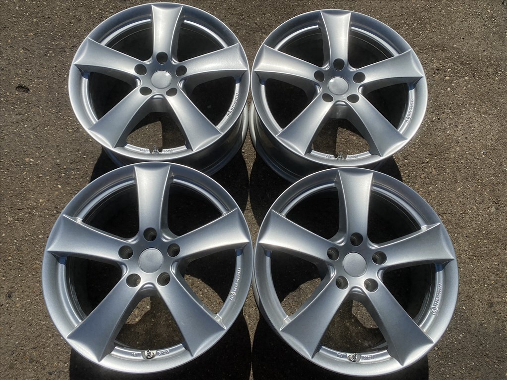 4db Dezent 17" VW Golf - Touran alufelni. (4063) 1. kép