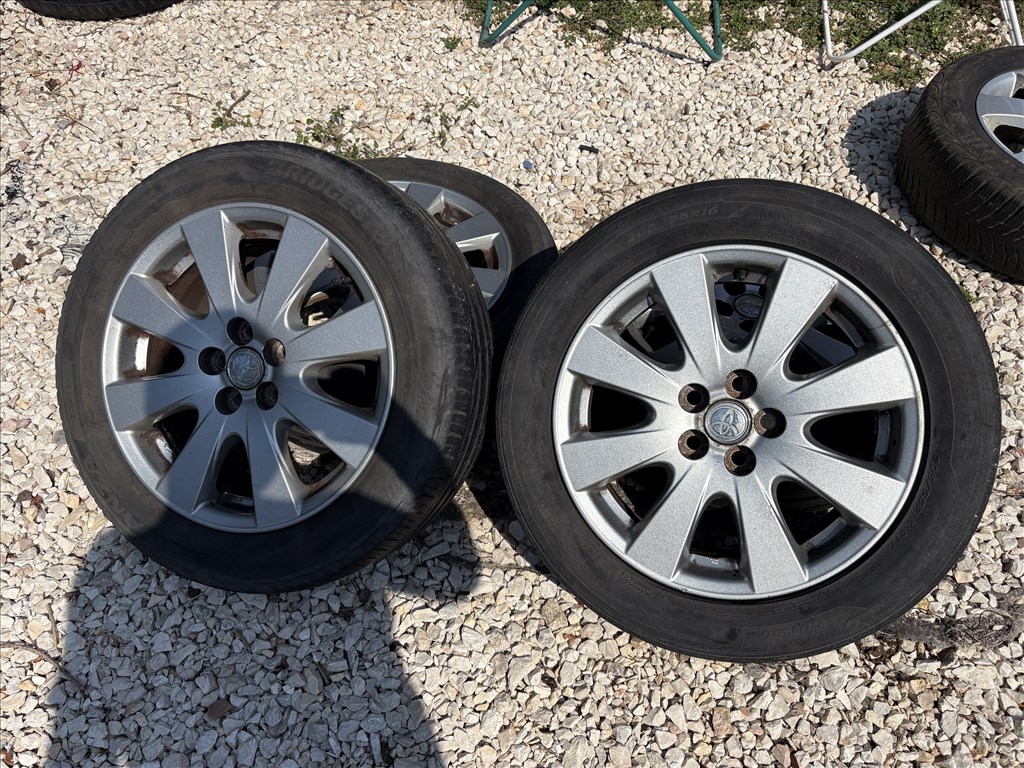 Toyota Avensis T25 gyári alufelni szett, 5x100 16” 42611YY190 2. kép