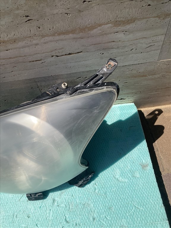 Toyota Aygo bal fényszóró (2005-14) 3. kép