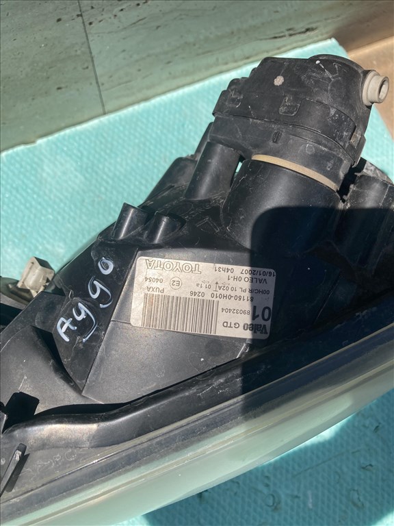 Toyota Aygo bal fényszóró (2005-14) 4. kép